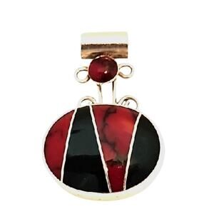 Vintage Mexico 925 Handcrafted Elegant Red Jasper and Black Onyx Pendant